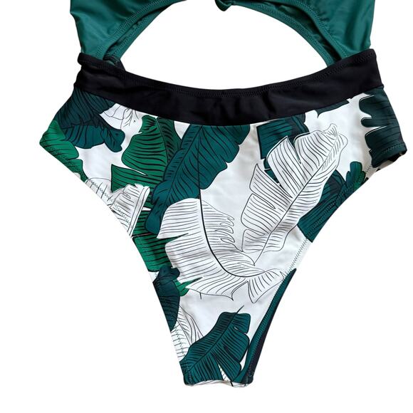 NWT Cupshe Swimsuit Green Palm Cutout Keyhole One Piece Medium Sexy Strappy - Picture 6 of 9